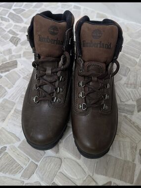 Vintage Men's Timberland Brown Leather Hiking Boots